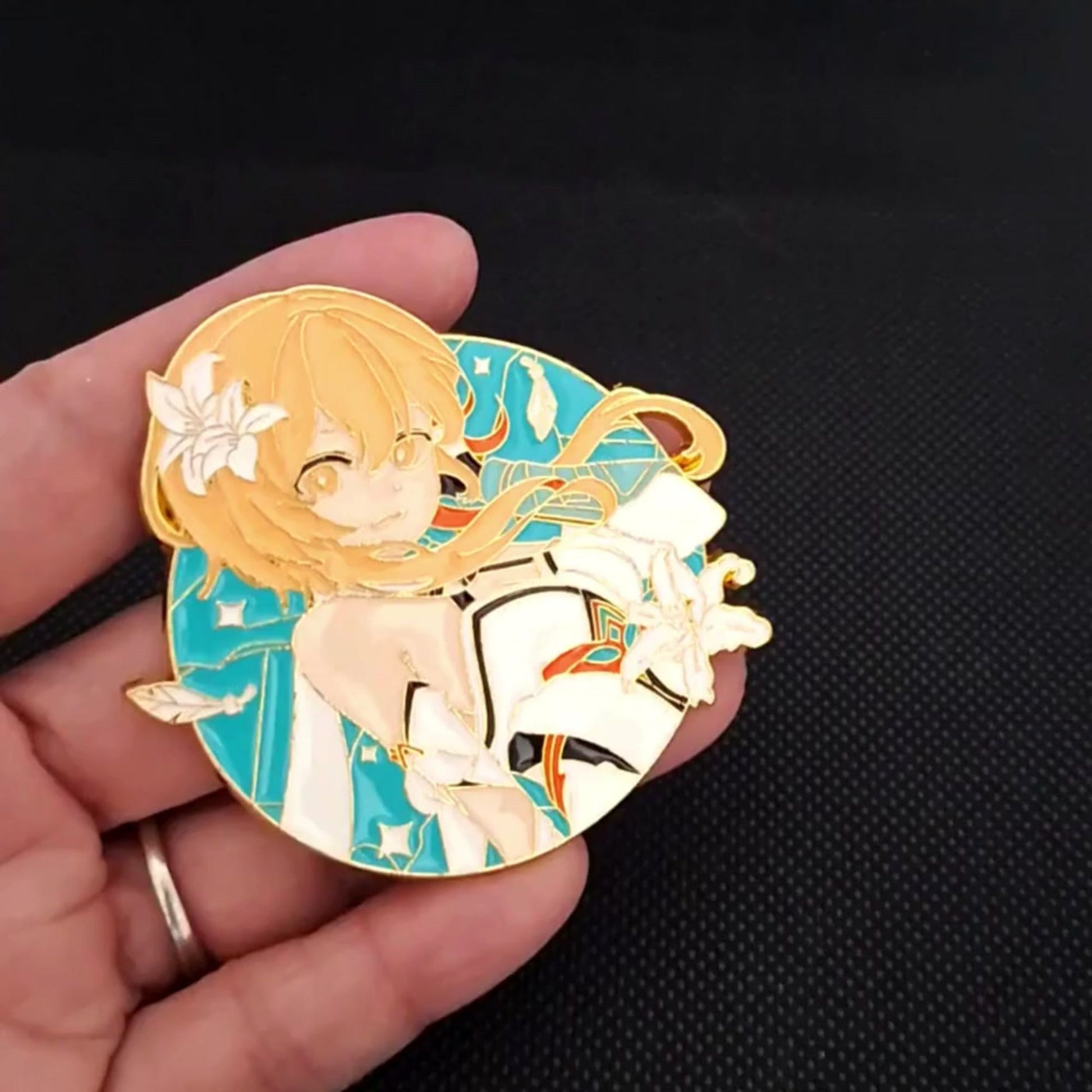 FANCYMYPIN - Genshin Impact - Lumine The traveler Enamel badge collectible pin